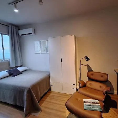 Vista Guaiba E Cais Embarcadero Apartment